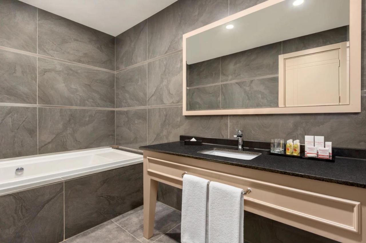 Hotel Ramada By Wyndham Adıyaman Zewnętrze zdjęcie
